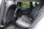 Volvo XC60 D4 Momentum 2017 года (UK)